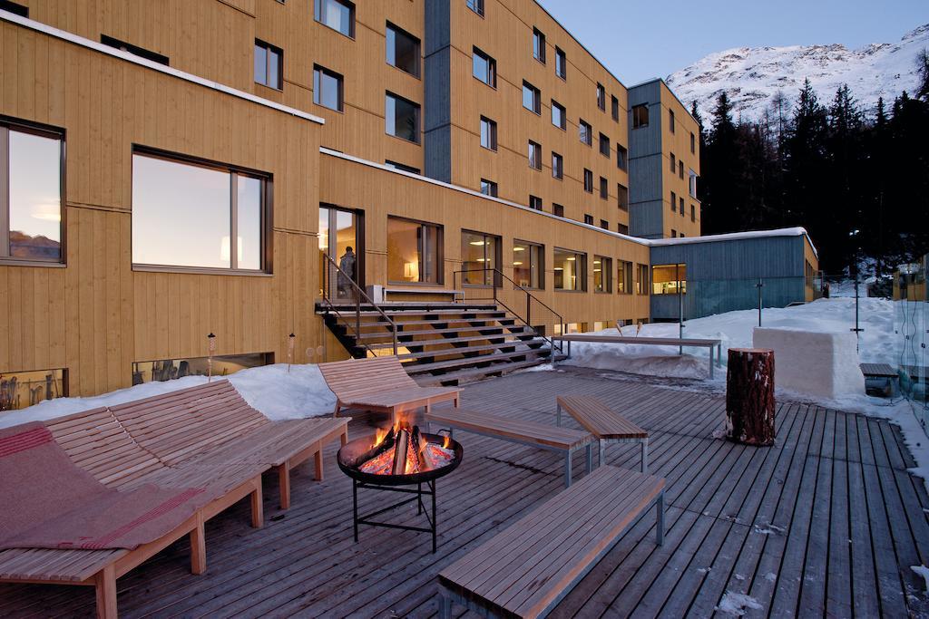 St. Moritz Youth Hostel Exterior photo